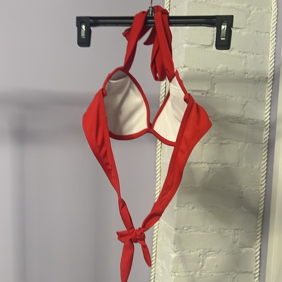 Push-up Red Bikini Top - Picture 2 of 3